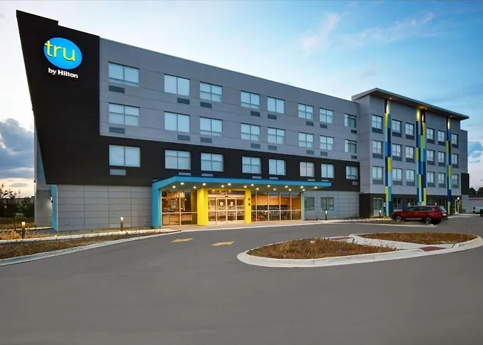 Kid Friendly Hotels in Monroe