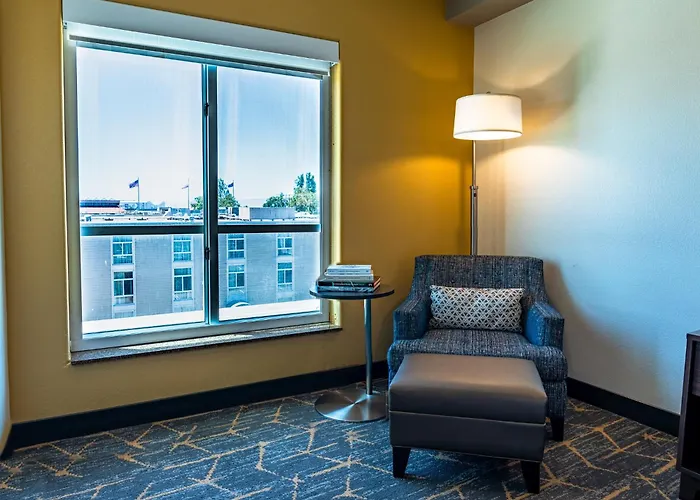 Kid Friendly Hotels in Oakland