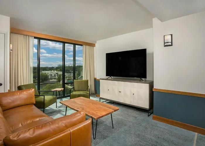 Kid Friendly Hotels in Columbia