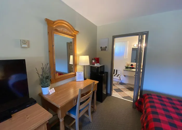 Kid Friendly Hotels in Wawa