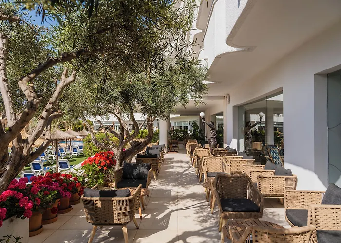 Kid Friendly Hotels in Port de Alcudia (Mallorca)
