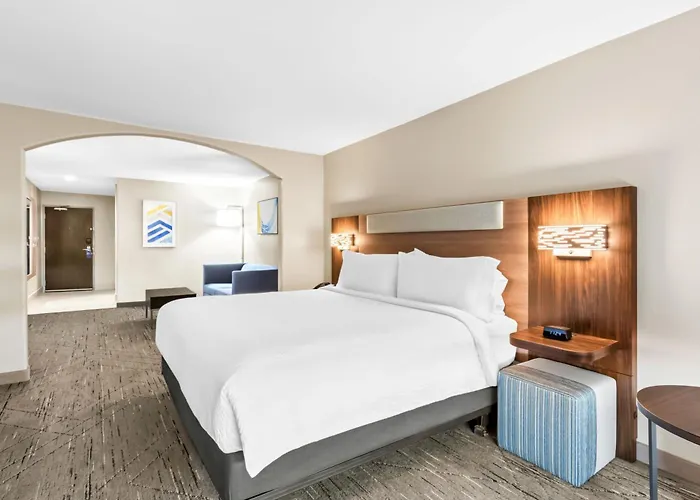 Kid Friendly Hotels in Pauls Valley