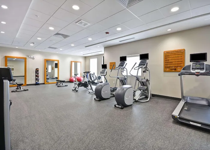 Kid Friendly Hotels in Blue Ash