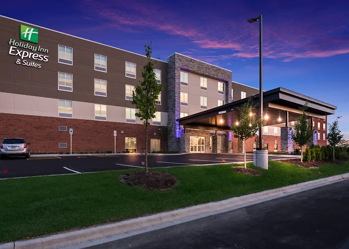 Kid Friendly Hotels in Hoffman Estates