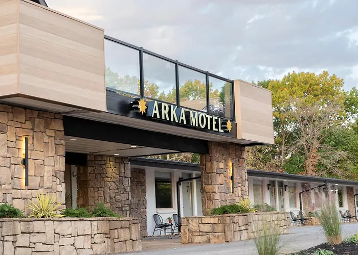 Kid Friendly Hotels in Rogers